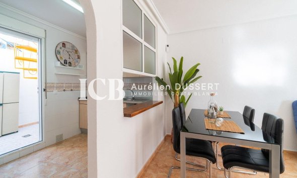 Revente - Maison mitoyenne -
Torrevieja - El limonar