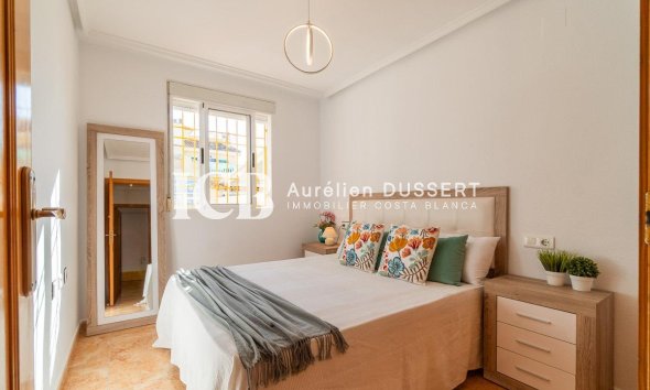 Revente - Maison mitoyenne -
Torrevieja - El limonar