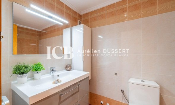 Revente - Maison mitoyenne -
Torrevieja - El limonar