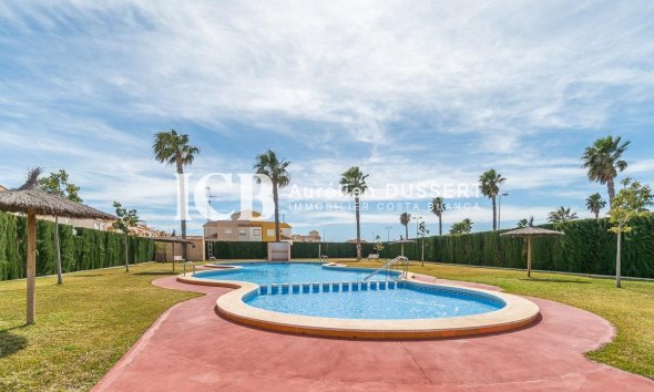 Revente - Maison mitoyenne -
Torrevieja - El limonar