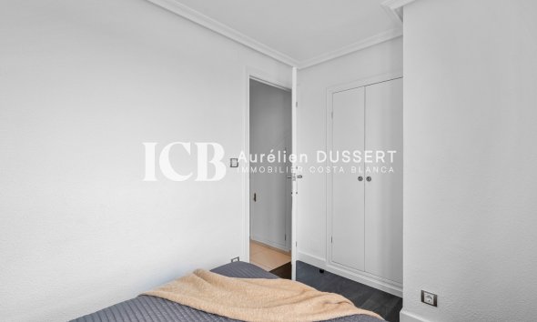 Revente - Appartement -
Punta Prima - Torrevieja