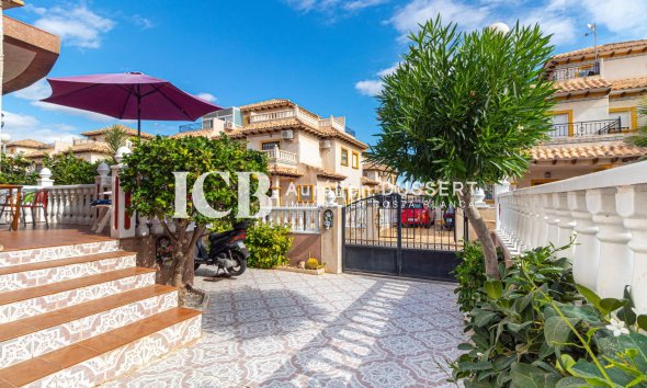 Revente - Maison mitoyenne -
Orihuela Costa - Cabo Roig