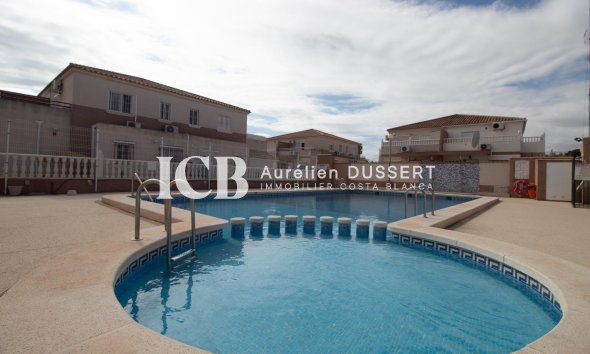 Revente - Maison mitoyenne -
Orihuela Costa - Cabo Roig