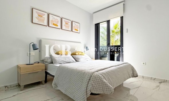 Revente - Appartement -
Orihuela Costa - Los Almendros-La Florida