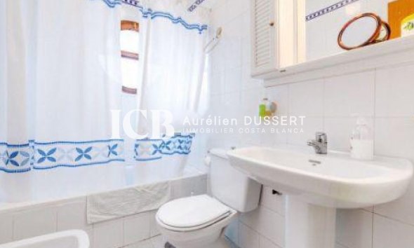 Resale - Apartment / flat -
Torrevieja