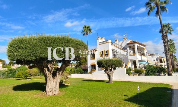 Revente - Maison mitoyenne -
Orihuela Costa - Villamartín