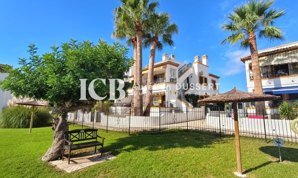 Revente - Maison mitoyenne -
Orihuela Costa - Villamartín