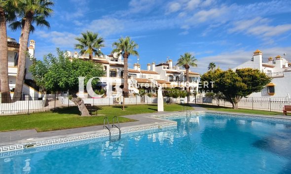 Revente - Maison mitoyenne -
Orihuela Costa - Villamartín