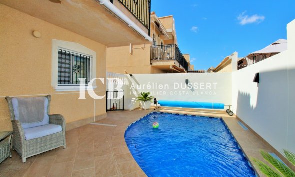 Revente - Maison individuelle -
Orihuela Costa - Villamartín