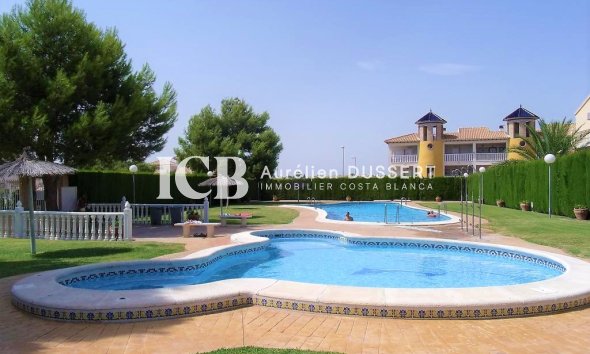 Revente - Maison individuelle -
Orihuela Costa - Villamartín