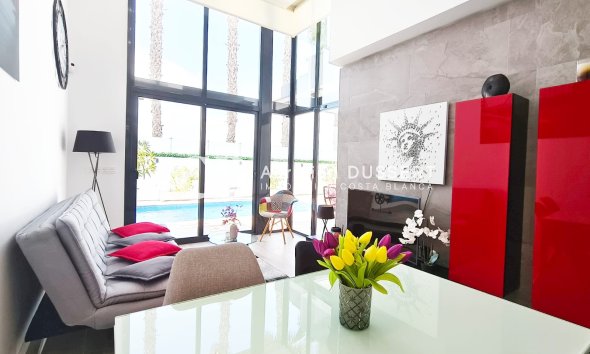 Revente - Villa -
Orihuela Costa - Lomas de Cabo Roig