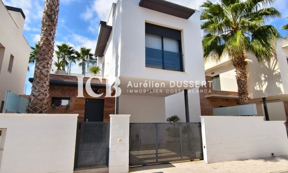 Revente - Villa -
Orihuela Costa - Lomas de Cabo Roig