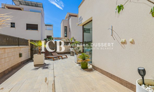 Revente - Villa -
Ciudad Quesada