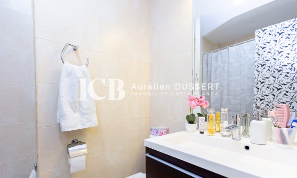 Resale - Apartment / flat -
Torrevieja