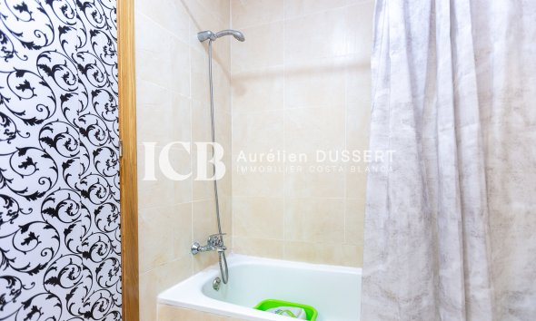 Resale - Apartment / flat -
Torrevieja