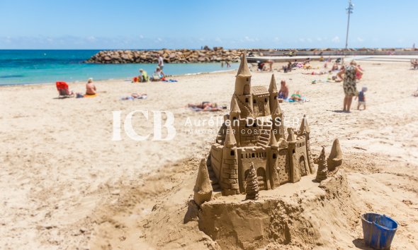 Resale - Apartment / flat -
Torrevieja