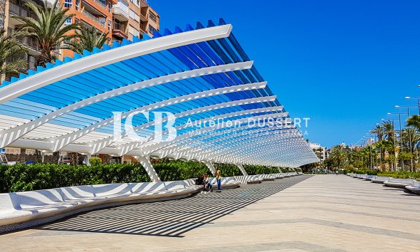 Resale - Apartment / flat -
Torrevieja