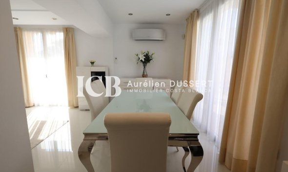 Revente - Maison individuelle -
Orihuela Costa - Cabo Roig