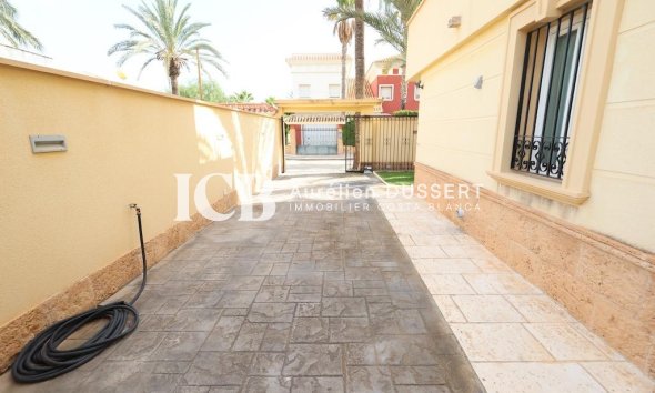 Revente - Maison individuelle -
Orihuela Costa - Cabo Roig