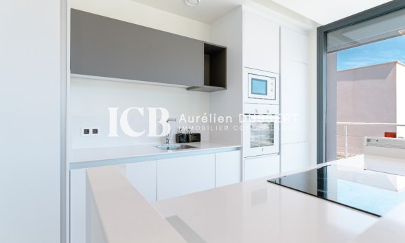 Revente - Villa -
San Miguel de Salinas - Urbanizaciones