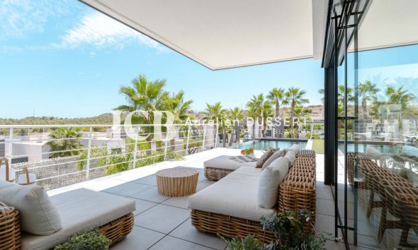 Revente - Villa -
San Miguel de Salinas - Urbanizaciones