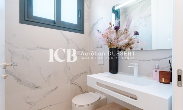 Revente - Villa -
San Miguel de Salinas - Urbanizaciones