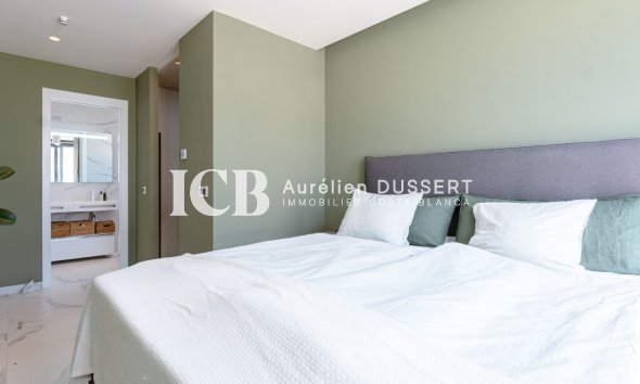 Revente - Villa -
San Miguel de Salinas - Urbanizaciones