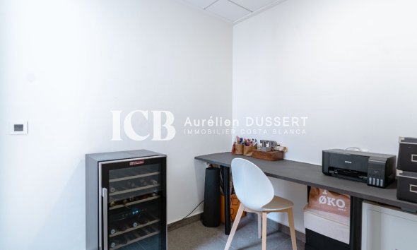 Revente - Villa -
San Miguel de Salinas - Urbanizaciones