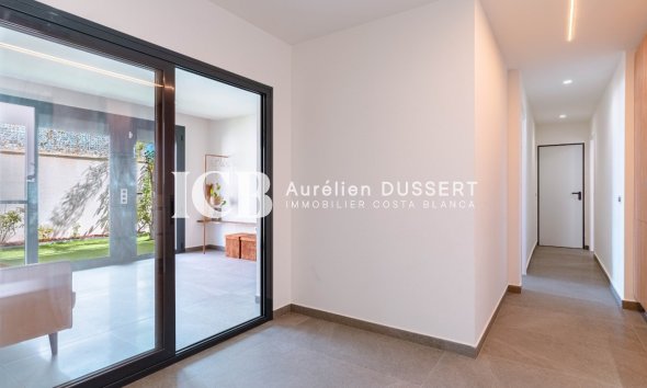 Revente - Villa -
San Miguel de Salinas - Urbanizaciones