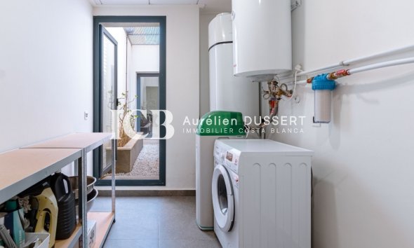 Revente - Villa -
San Miguel de Salinas - Urbanizaciones