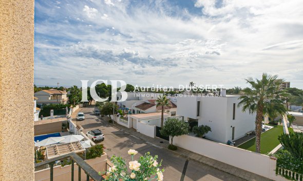 Revente - Appartement -
Orihuela Costa - La Zenia