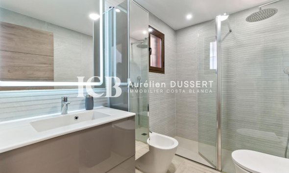 Revente - Maison mitoyenne -
Torrevieja - Aguas Nuevas