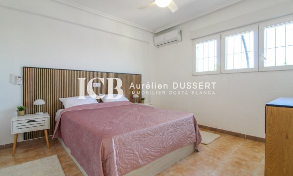 Revente - Appartement -
Punta Prima - Torrevieja