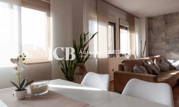 Revente - Appartement -
Torrevieja - Centro