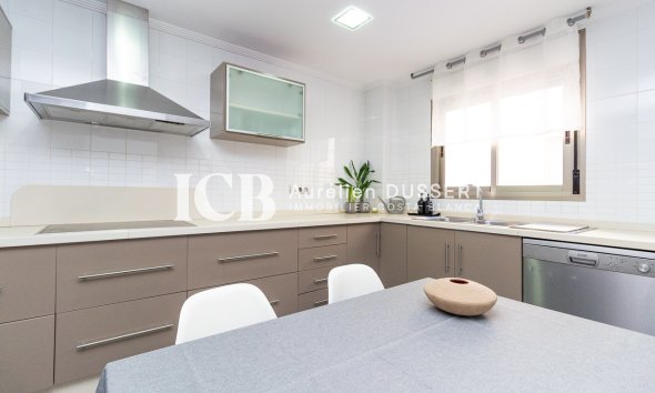 Revente - Appartement -
Torrevieja - Centro