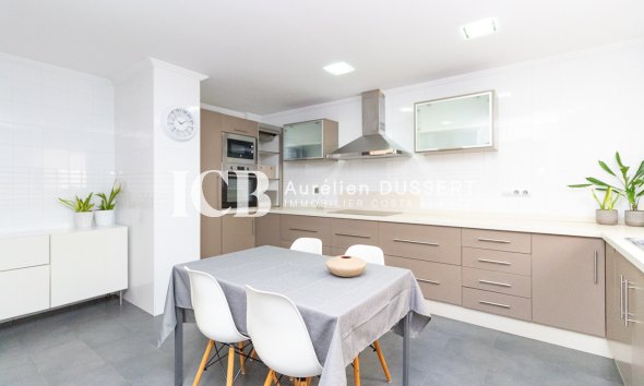 Revente - Appartement -
Torrevieja - Centro