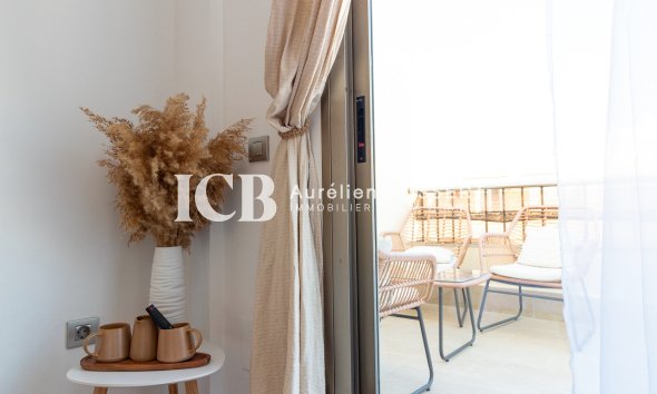 Revente - Appartement -
Torrevieja - Centro