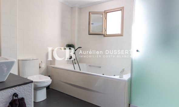 Revente - Appartement -
Torrevieja - Centro