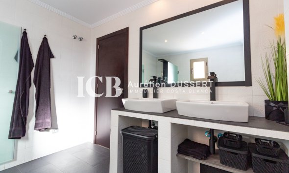 Revente - Appartement -
Torrevieja - Centro