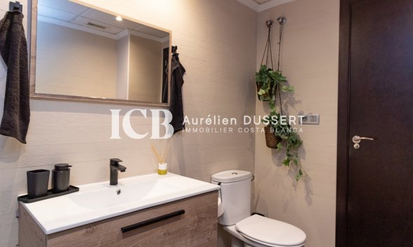 Revente - Appartement -
Torrevieja - Centro