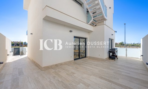 Revente - Villa -
Los Alcázares - Town