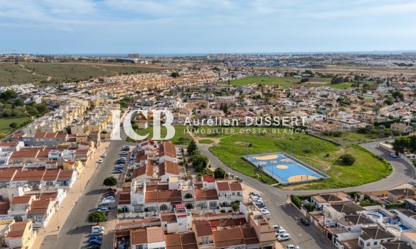 Revente - Maison mitoyenne -
Torrevieja - La siesta