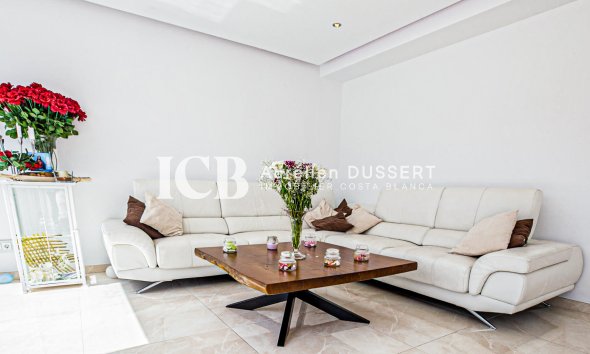 Revente - Villa -
Orihuela Costa - La Zenia