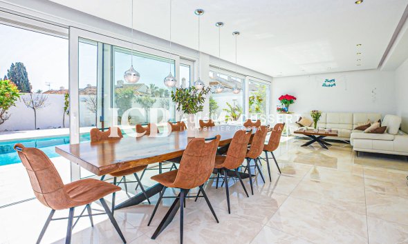 Revente - Villa -
Orihuela Costa - La Zenia