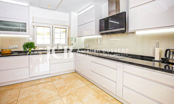 Revente - Villa -
Orihuela Costa - La Zenia