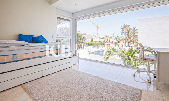 Revente - Villa -
Orihuela Costa - La Zenia