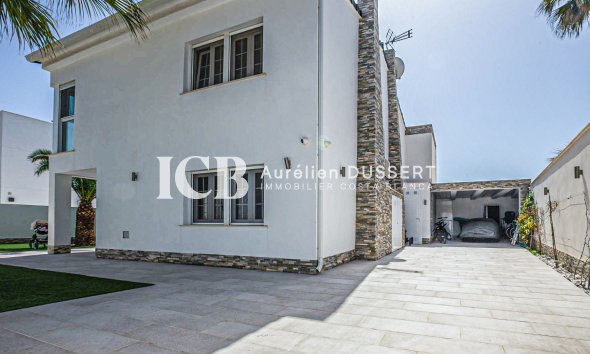 Revente - Villa -
Orihuela Costa - La Zenia