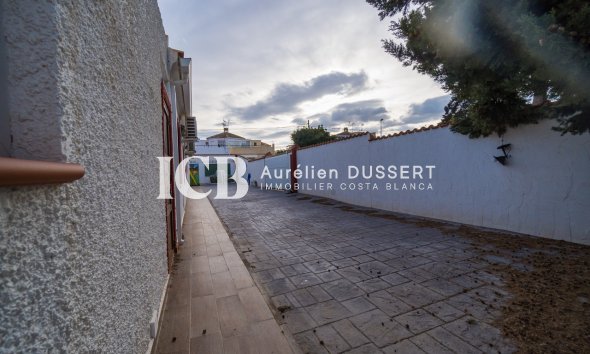 Revente - Villa -
Orihuela Costa - Lomas de Cabo Roig