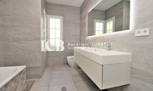 Revente - Maison individuelle -
Orihuela Costa - Las Ramblas Golf