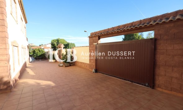 Revente - Maison individuelle -
Los Balcones - Torrevieja